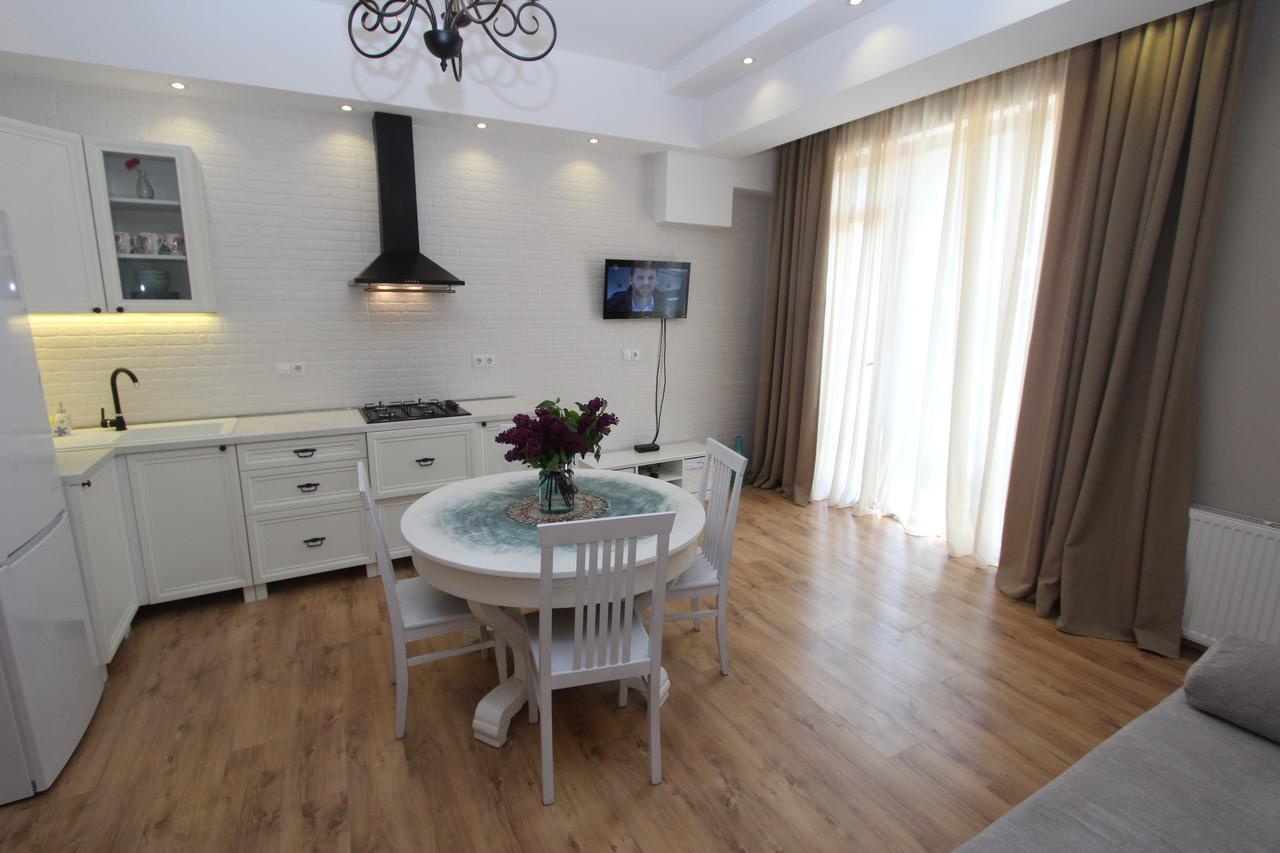 New Apartment In Old Tbilisi Exterior photo